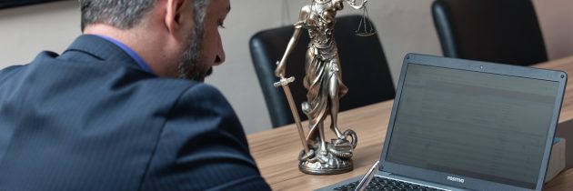 Prawa pracownika – kiedy warto udać się po pomoc do adwokata?